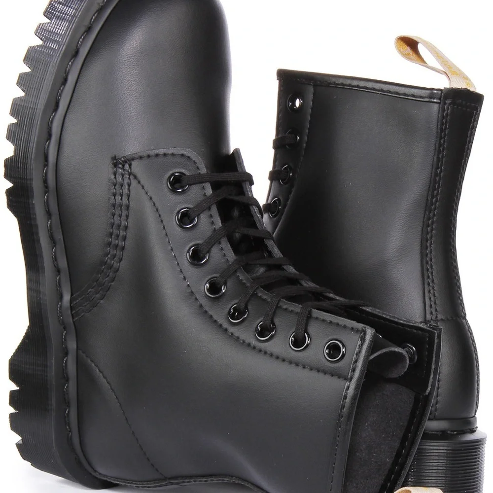 Dr. Martens 1460 mono